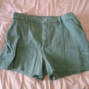 SO Women's Olive Cargo Shorts